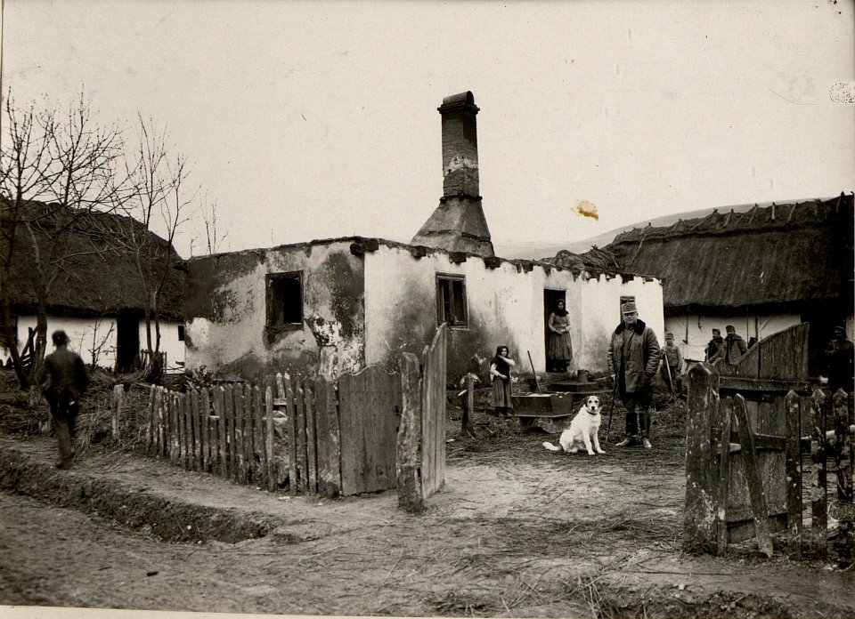 Abgebranntes Haus in Narajow (BildID 15530011)