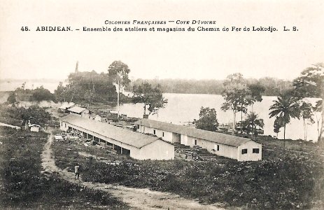 Abidjan-Ensemble des ateliers et magasins du chemin de fer de Lokodjo