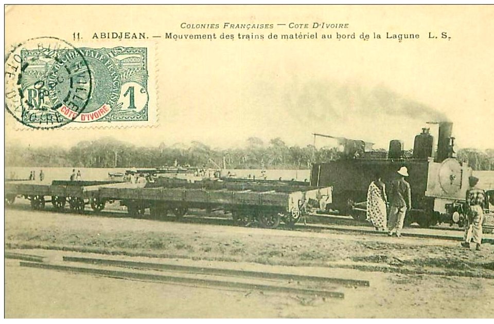 Abidejean - Mouvement des trains de materiel au bord de la Lagune (L.S.) - Colonies Francaises - Cote d'Ivoire