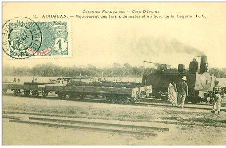 Abidejean - Mouvement des trains de materiel au bord de la Lagune (L.S.) - Colonies Francaises - Cote d'Ivoire