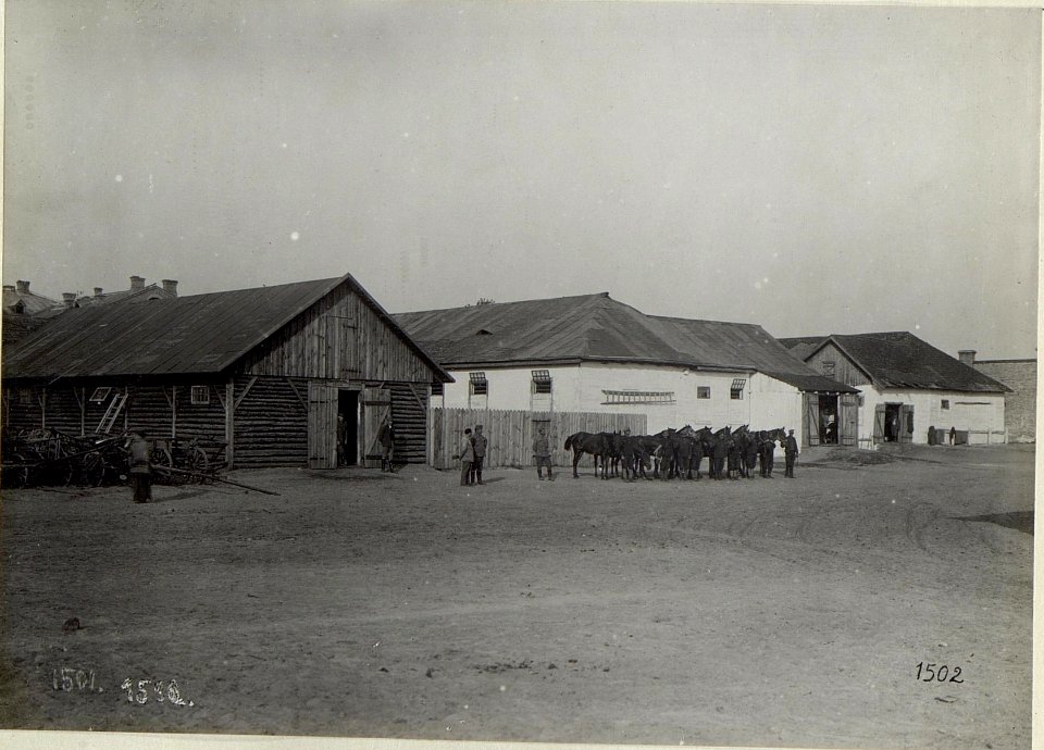 Abildung von Infrastruktureinrichtungen, Betrieben und Fabriken am russischen Kriegsschauplatz (BildID 15687715)