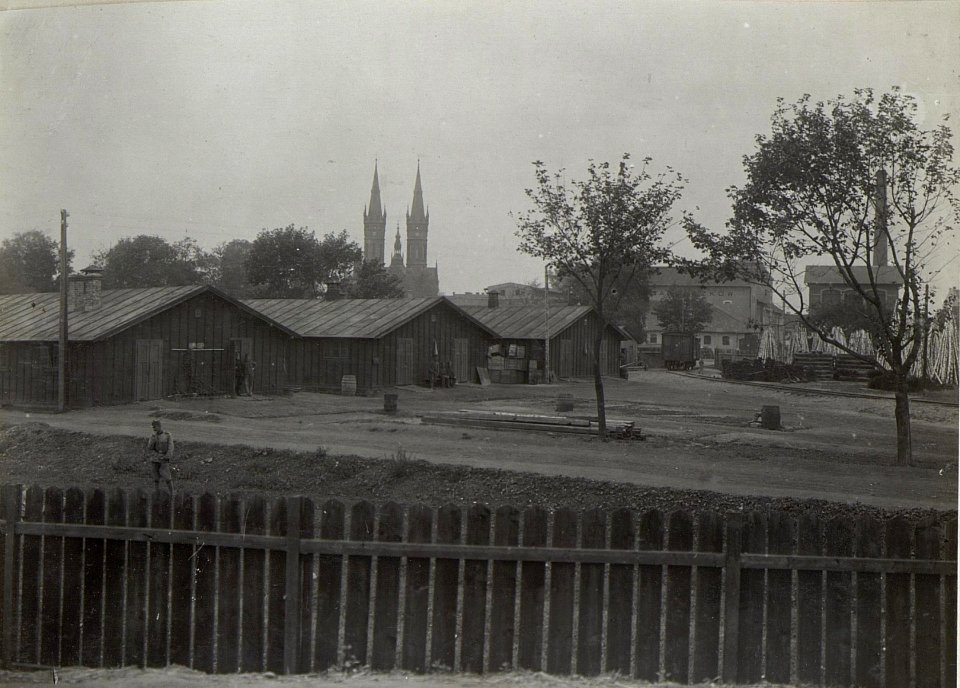 Abildung von Infrastruktureinrichtungen, Betrieben und Fabriken am russischen Kriegsschauplatz (BildID 15688044)