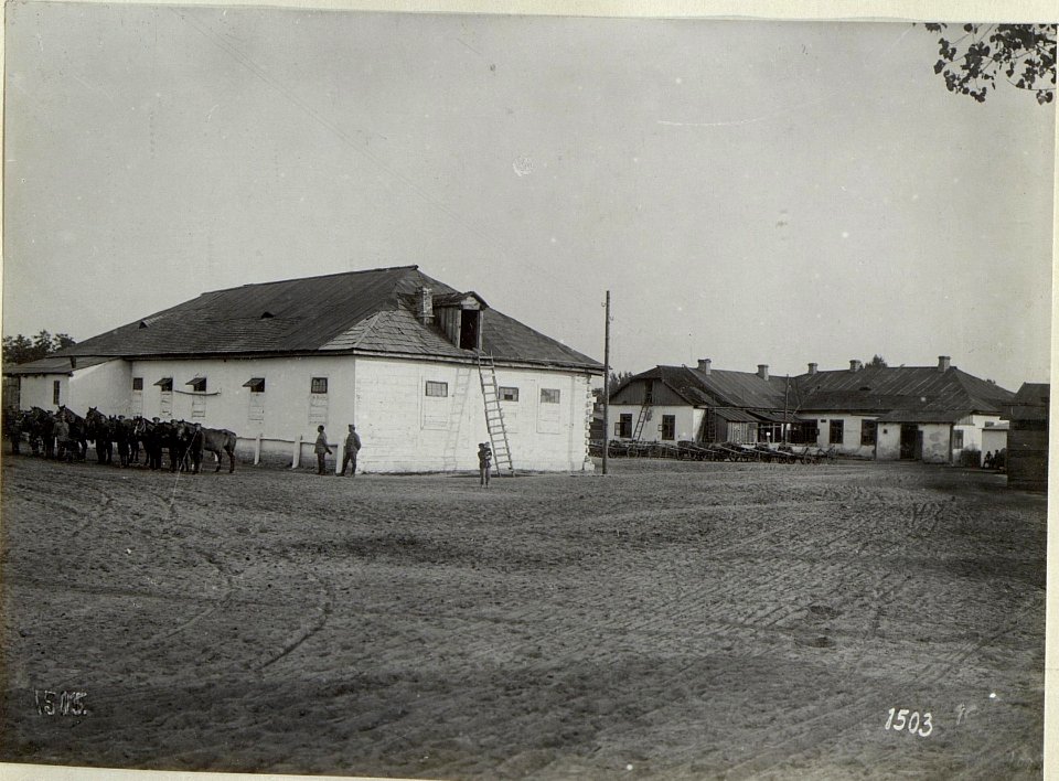 Abildung von Infrastruktureinrichtungen, Betrieben und Fabriken am russischen Kriegsschauplatz (BildID 15687722)
