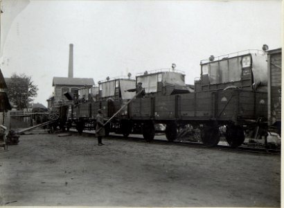 Abildung von Infrastruktureinrichtungen, Betrieben und Fabriken am russischen Kriegsschauplatz (BildID 15688051)