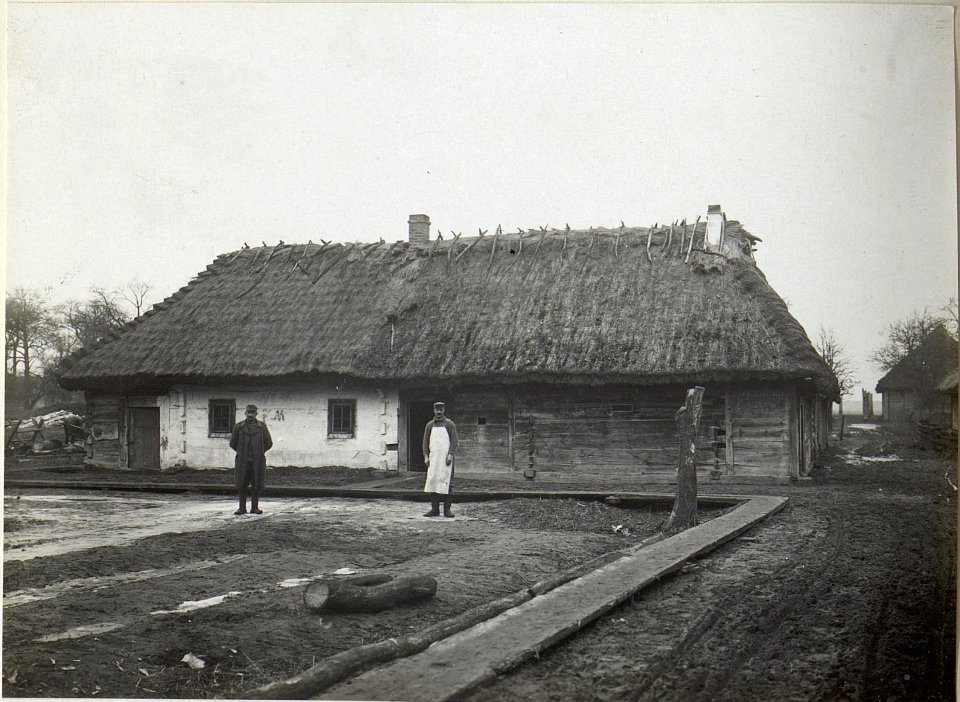 Abildung von Infrastruktureinrichtungen, Betrieben und Fabriken am russischen Kriegsschauplatz (BildID 15688940)
