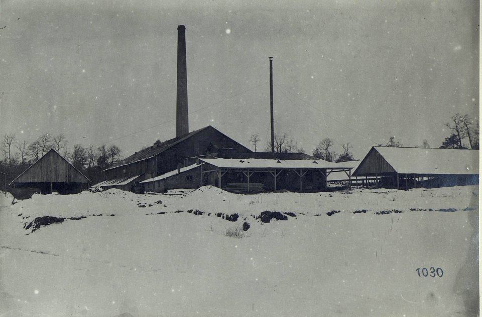 Abildung von Infrastruktureinrichtungen, Fabriken und Versorgungseinheiten am russischen Kriegsschauplatz (BildID 15684171)