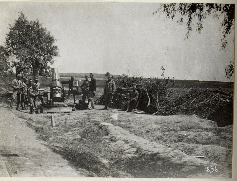 Abildung von Waffen am russischen Kriegsschauplatz (BildID 15685970)