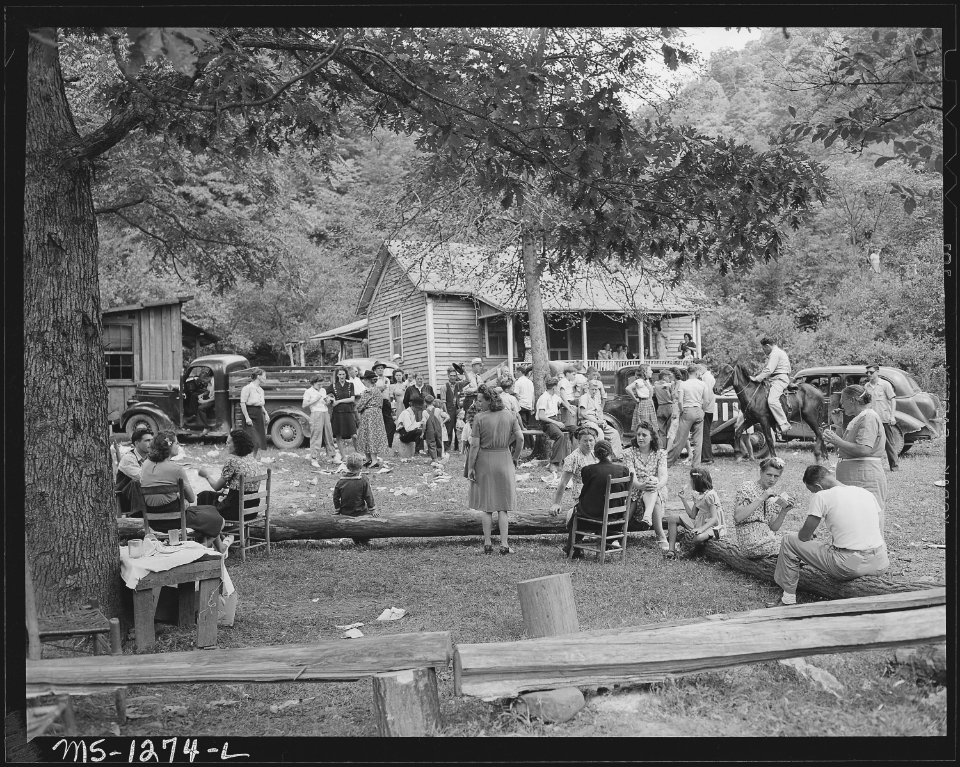About three hunded people attended the annual renuion of the England family. This family has been in this area over... - NARA - 540764