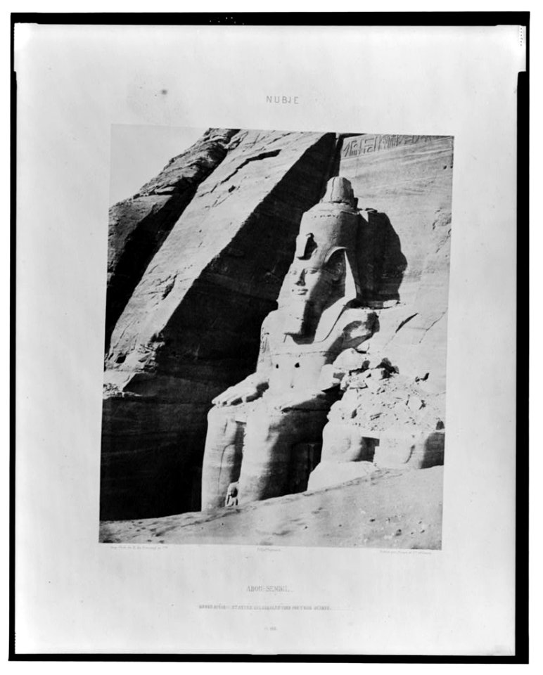 Abou-Sembil - grand spéos - statues colossales vues des trois-quarts - FT (monogram) Félix Teynard. LCCN2001695701