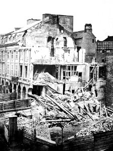 Abriss 1865 der Häuser an der Stechbahn mit Straßenbrunnen
