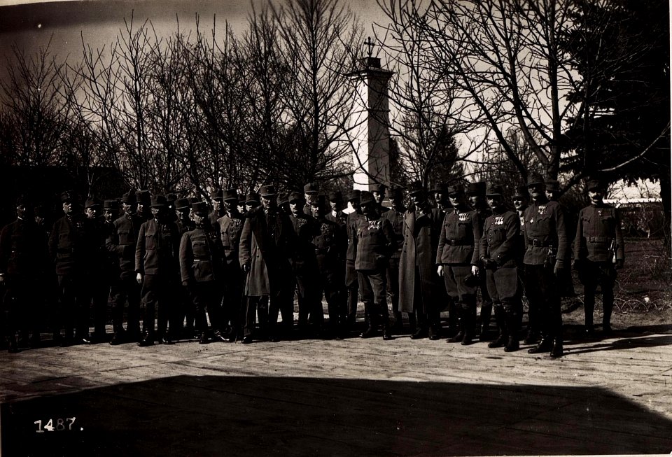Abschied des Armee-Komdos von Wladimir-Wolynskij. 17-III.1918. (BildID 15713440)