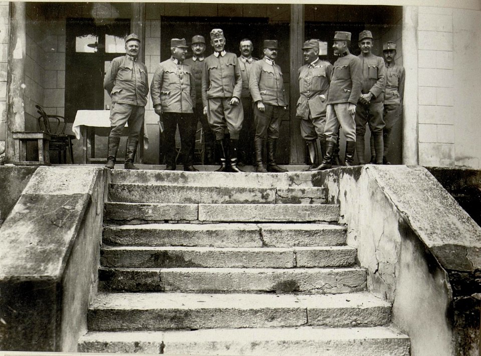 Abschied des Major Grafen Kinsky vom 9.Korpskommando aus Olesko, 1917 (BildID 15544181)
