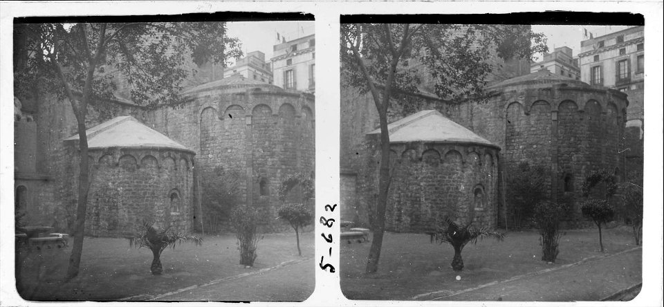 Absis i cimbori del monestir de Sant Pau del Camp