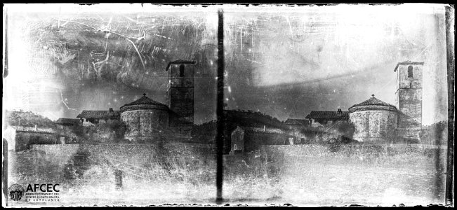 Absis i campanar de l'església de Sant Esteve d'Olius