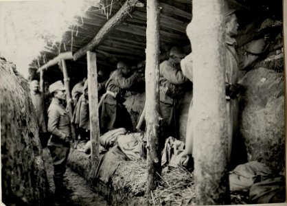 Abwehr eines feindlichen Angriffes bei M.H.Konstantinowka -, Wolhynien,- Aufgenommen am 28.X.1915. (BildID 15540608)