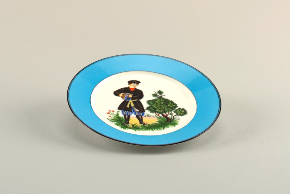 Accordion Player Plate, 1920 (CH 18633193)