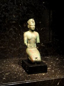 Achoris or Nectanebo I statuette, Egype, Late Period, 29th to 30th Dynasty, 393-362 BCE - Nelson-Atkins Museum of Art - DSC08142 photo