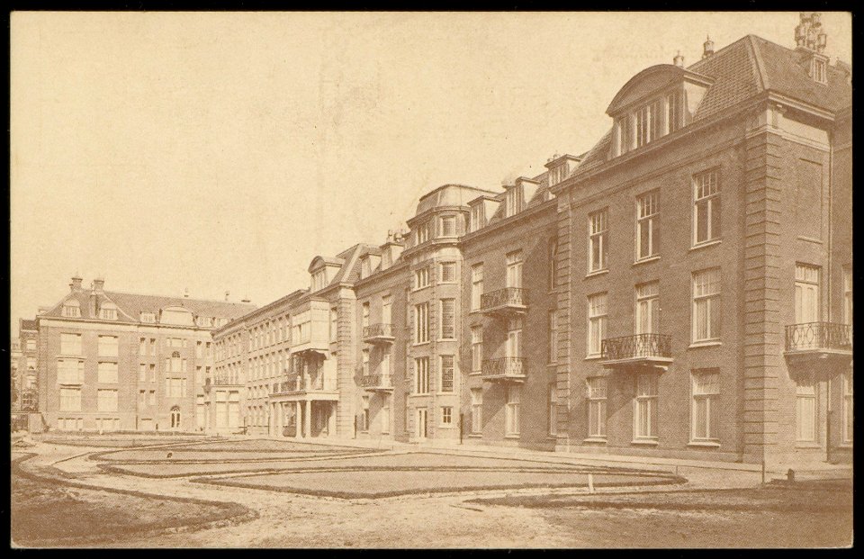 Achterzijde Diaconessenziekenhuis, Overtoom. Uitgave Brinio, Amsterdam, Afb PBKD00031000049