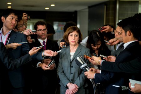 Acting Deputy USTR Cutler Addresses Media in Tokyo - Flickr - East Asia and Pacific Media Hub (4)