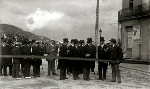 Acto de inauguración de un tramo del Paseo Nuevo (2 de 2) - Fondo Car-Kutxa Fototeka