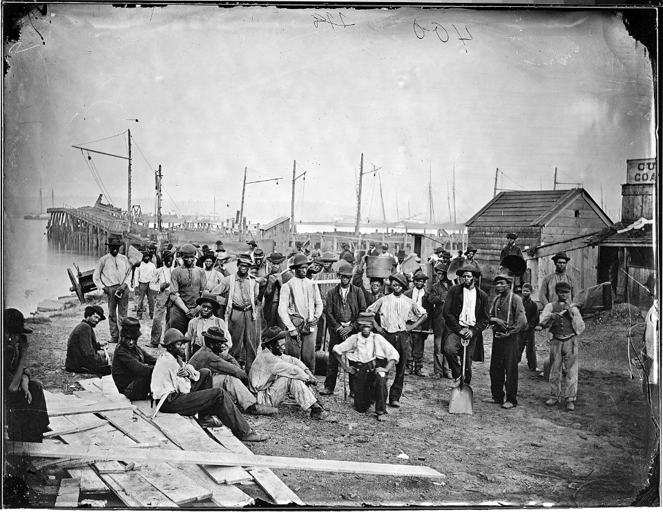 African American laborers at Alexandria, near coal wharf (4166259453)