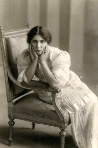 Actress Ida Blum (SAYRE 8038) photo