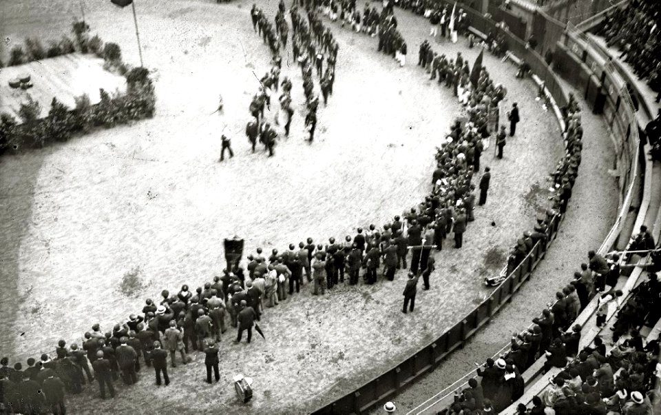 Actuación de bandas municipales en la plaza de toros de 'El Txofre' (2 de 2) - Fondo Car-Kutxa Fototeka