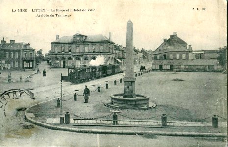AD 285 - LA MINE - LITTRY - La Place et l'Hotel de Ville - Arrivée du Tramway