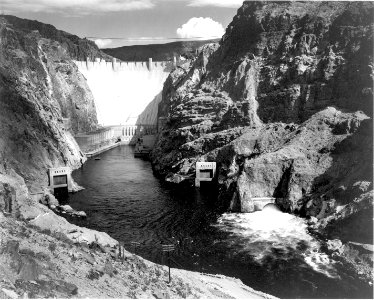Adams Boulder Dam 1942 photo