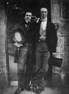 Adamson, Robert - David Octavius Hill und W.B. Johnstone (Zeno Fotografie)