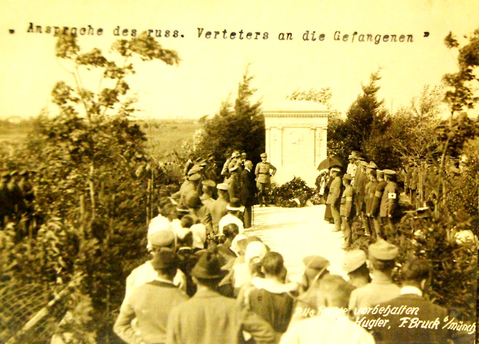 Address of the Russian representative to German prisoners, WWI (33094635575)