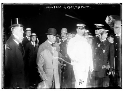 Adm Togo & Capt. T.M. Potts LCCN2014689578