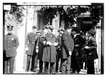 Adm. Osterhaus at City Hall LCCN2014687867
