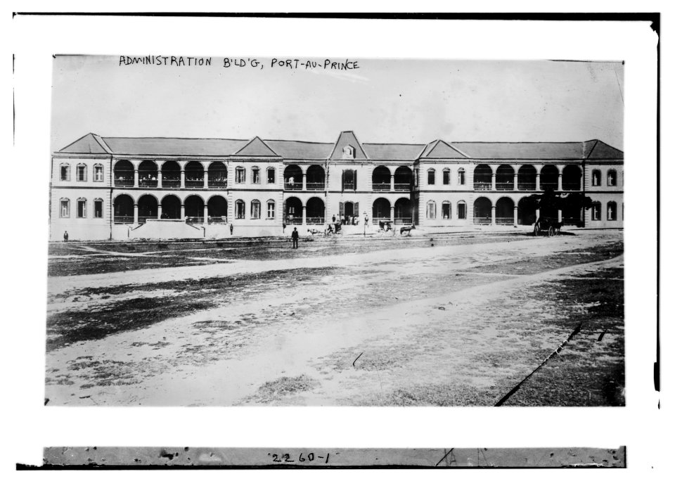 Administration Bldg., Port-Au-Prince LCCN2014689514