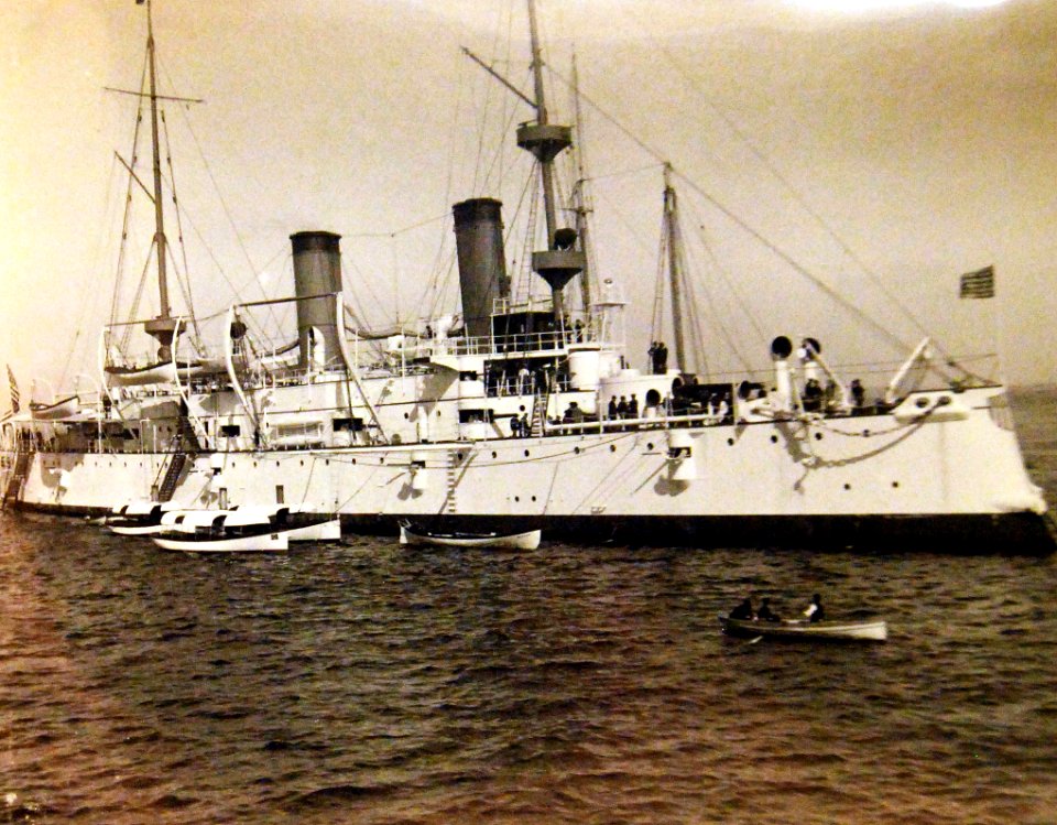 Admiral George Dewey returns from Manila on USS Olympia (C-6) to New York Harbor, 1899 (26701541926)