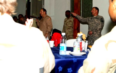 Admiral says fairwell to troops DVIDS249517