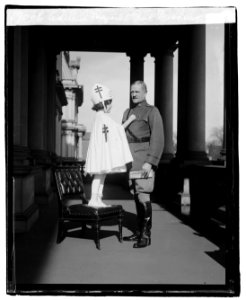 Adrienne Meyers & Genr'l. Pershing LOC npcc.05486