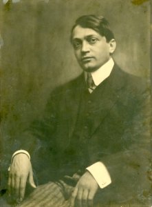Ady Endre ülő portréja (Székely Aladár, 1908) photo