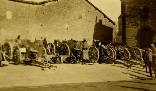 AEF WWI captured German Artillery at Somme Py, France 1917 (28170689633) photo