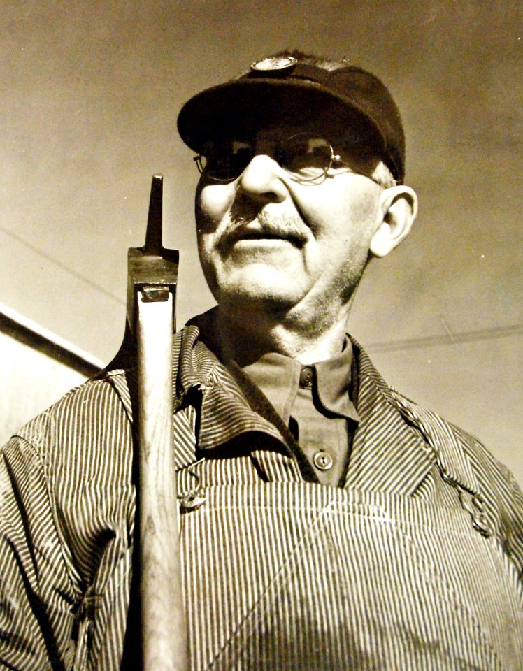 Adzeman Christopher Christophersen at Marine Construction Company, Stamford, Connecticut (27797068652)
