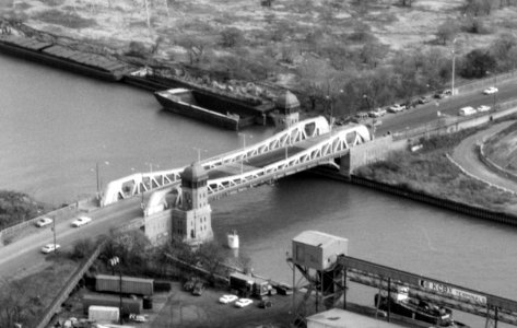 Aerial of 100th Street Bridge Chicago from SW in 1999