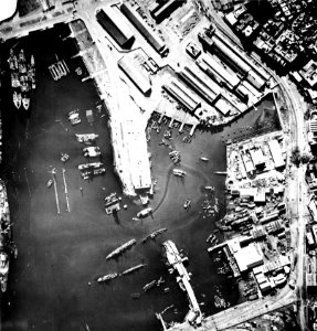 Aerial view of Casablanca harbour in 1942 photo