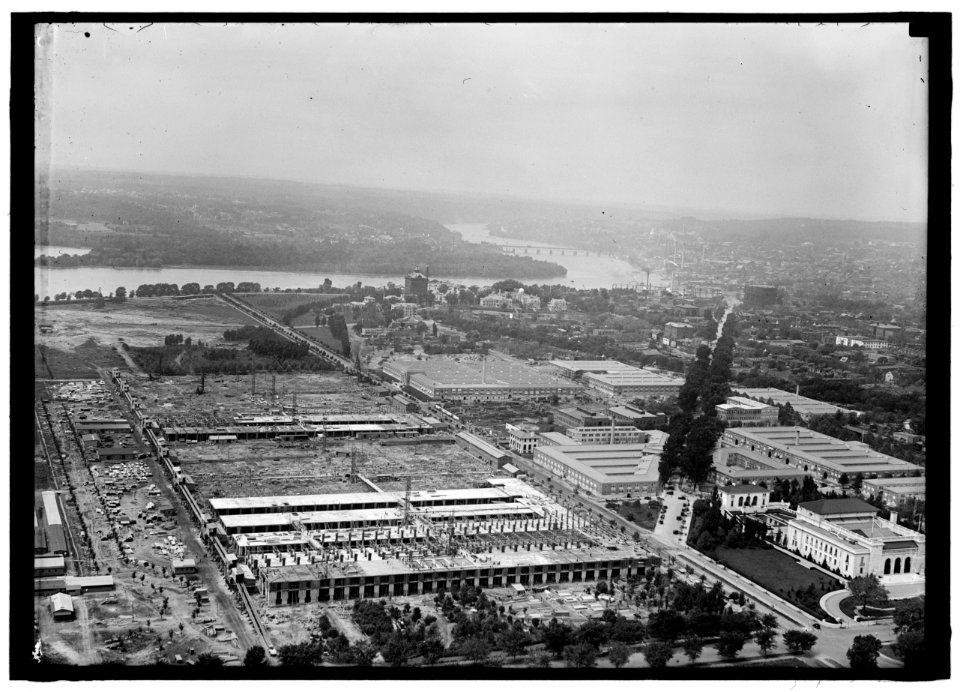Aerial view, Washington, D.C. LOC hec.10842