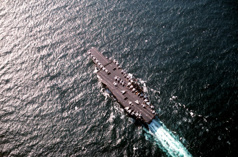 Aerial view of USS America (CV-66) returning to the United States after Operation Desert Storm 1991 US Navy DN-ST-93-04139