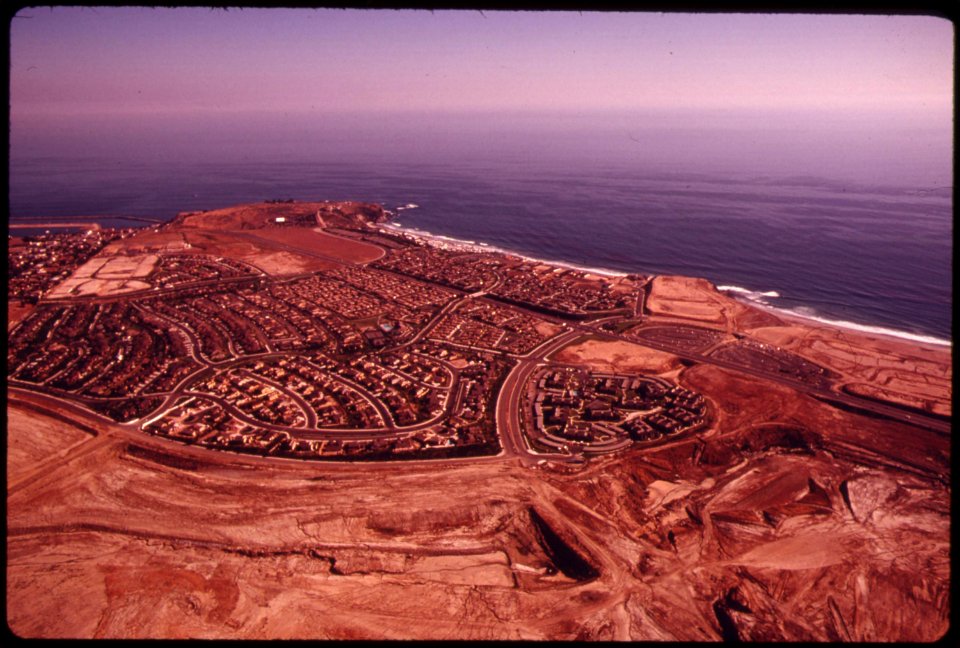 Aerial-of-land-development-between-laguna-beach-and-san-clemente-june-1975 7158540298 o