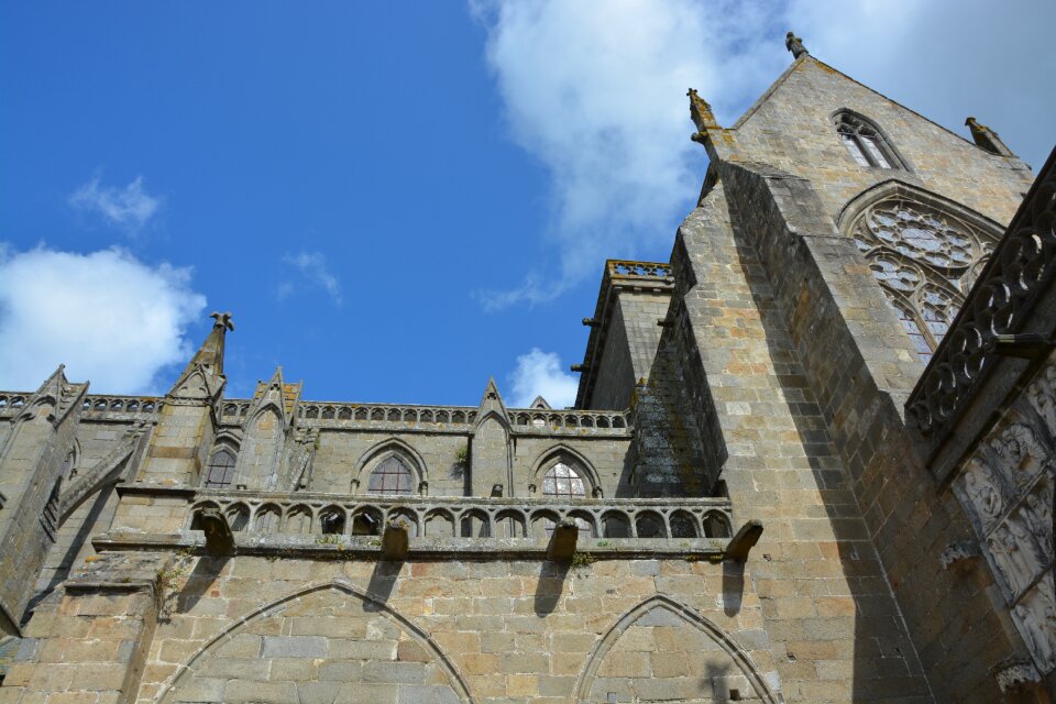 Sculpture heritage architecture