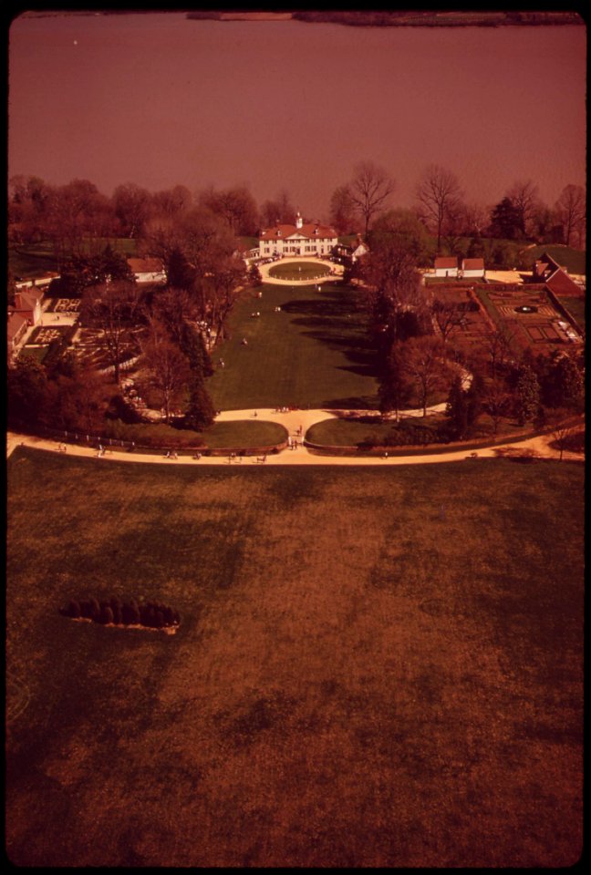 Aerial-view-of-mt-vernon-and-the-potomac-river-april-1973 7461349224 o