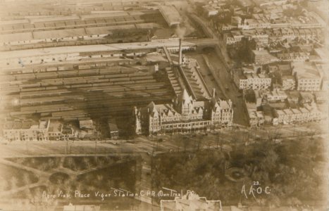 Aero view. Place Viger Station, C.P.R., Montreal, P.Q (HS85-10-38633)