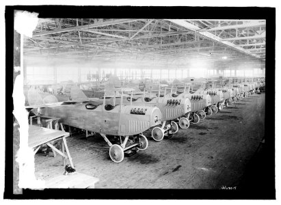 Aeroplane factory LCCN2016821802