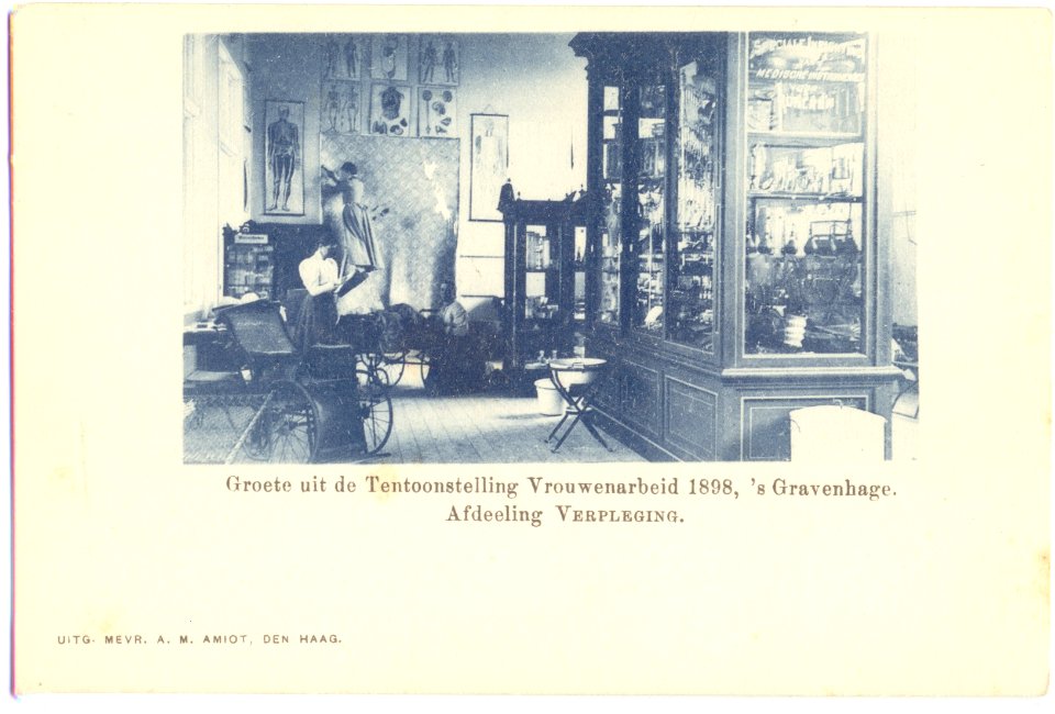 Afdeling verpleging-Nationale Tentoonstelling van Vrouwenarbeid 1898-04687